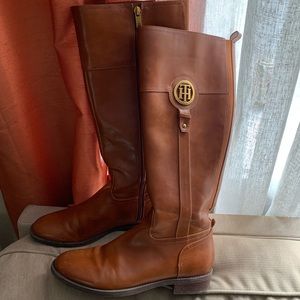 Women’s Tommy Hilfiger Fall Leather Boots (size 8)